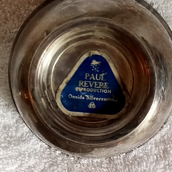Vintage Paul Revere reproduction Oneida silversmith candy bowls - Picture 5 of 6